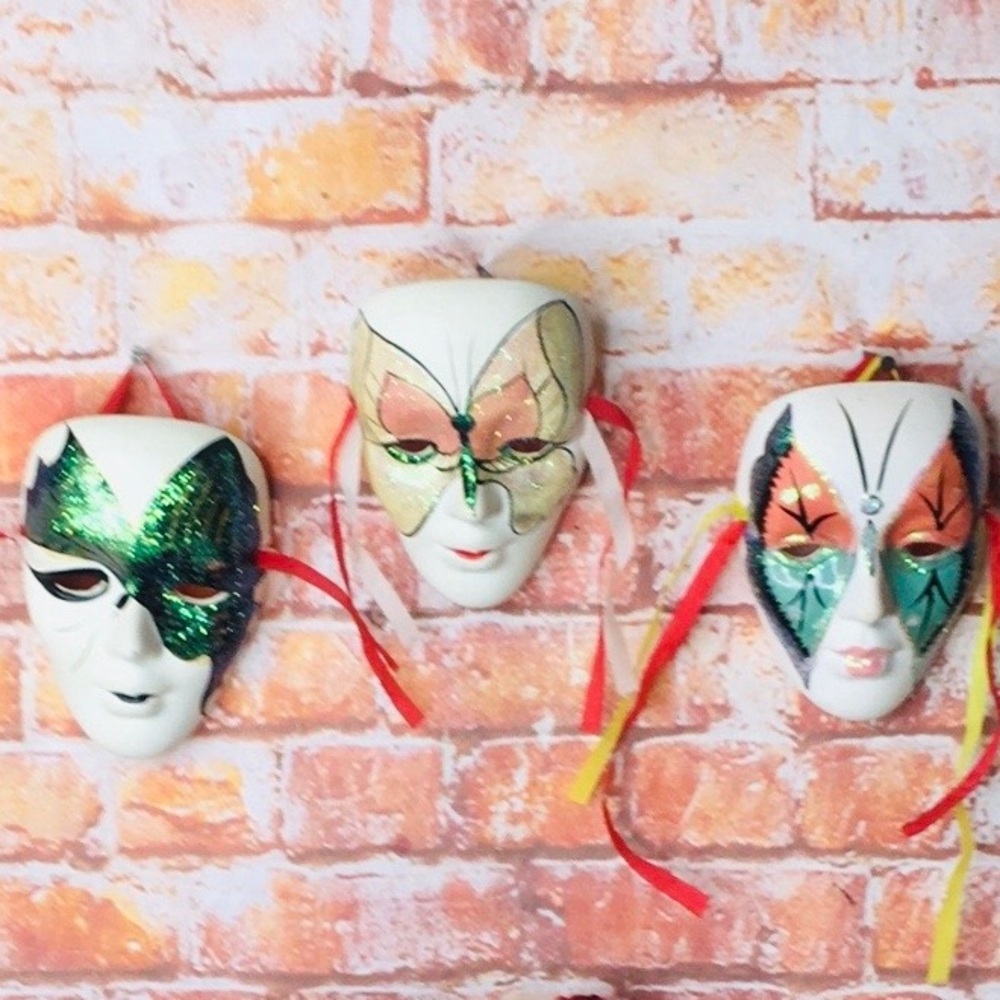 Set of 3 Decorative Venetian-Style Face Masks in Green, Gold, and Teal
